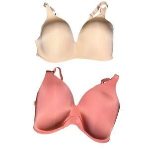 SOMA - Vanishing 360 Wireless bras size 36DD